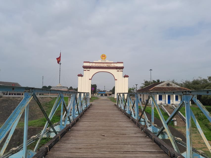 hue-dmz-half-day-by-private-car-with-vinh moc-tunnels-2